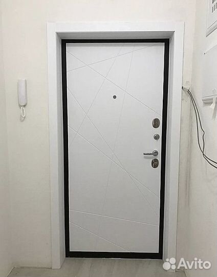 Дверь входная