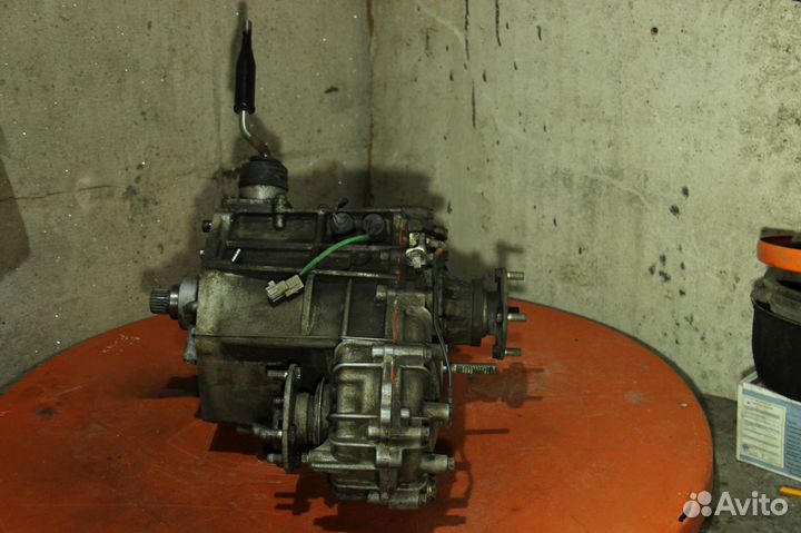 Раздаточная коробка Toyota land Cruiser Prado 120