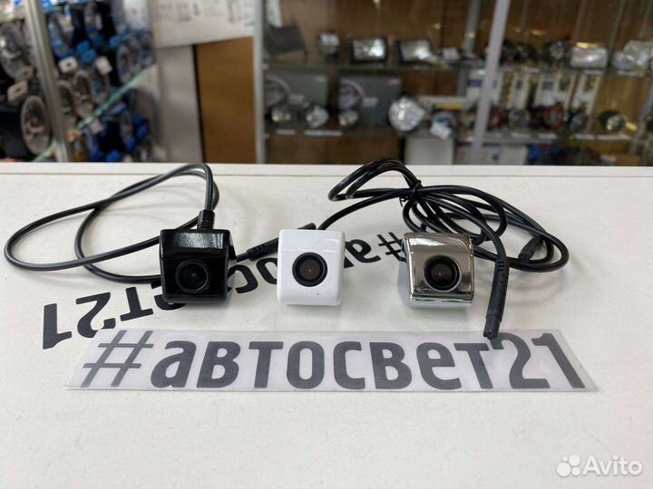 Камера заднего вида врезная со шпилькой