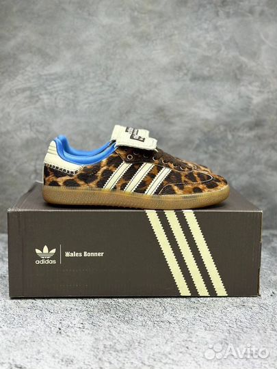 Кроссовки Adidas Wales Bonner