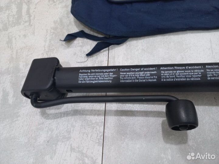 Бортовой инструмент + домкрат Mercedes C200 W202