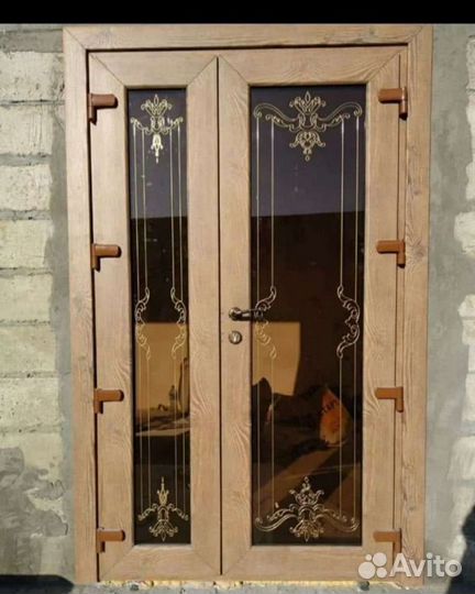 Дверь двухстворчатый входная