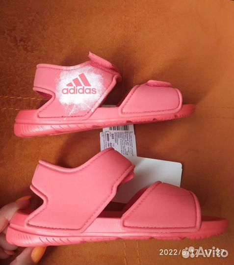 Новые босоножки Адидас