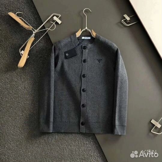 Кардиган Prada