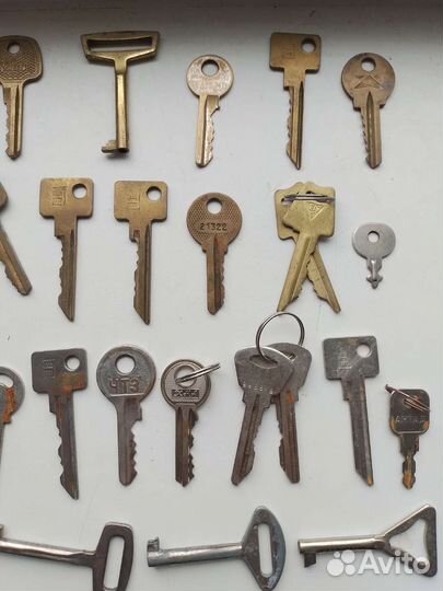 Ключи разные от замков СССР 45 шт.+ 9шт