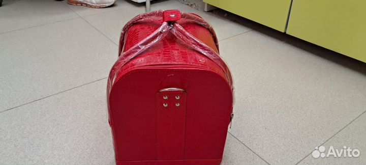 Чемодан для мастера маникюра