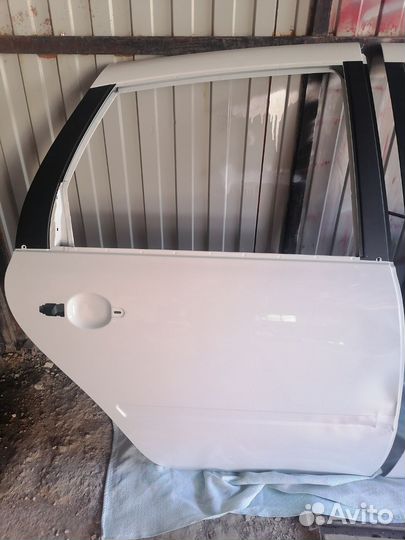 Дверь правая