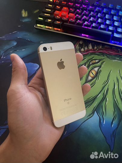 iPhone SE, 16 ГБ