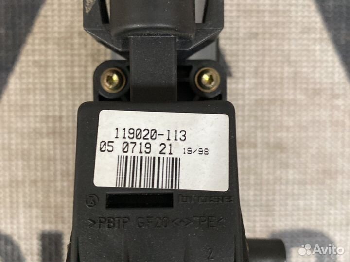 Моторчик стеклоподъемника Audi 4D0959801