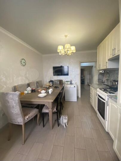 2-к. квартира, 84 м², 7/9 эт.
