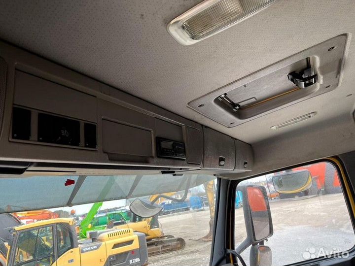 Разбираем тягач Вольво