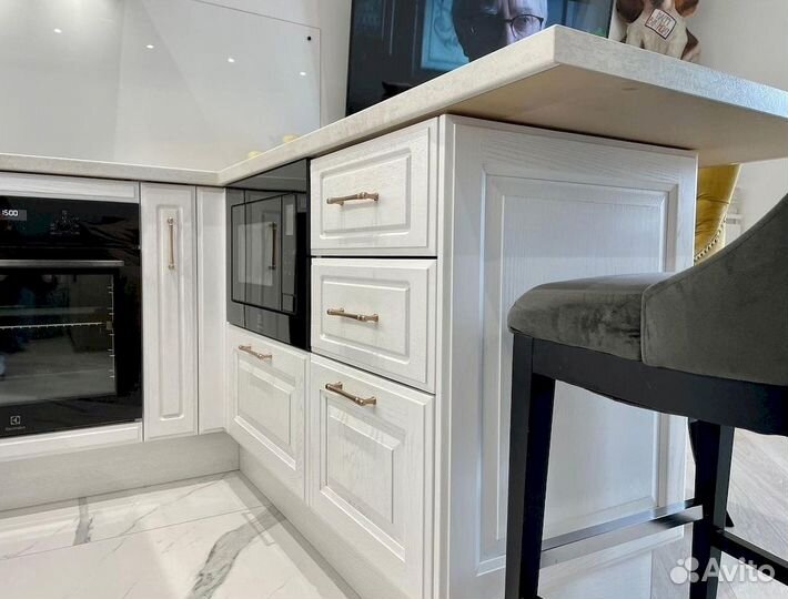 Кухонные гарнитруы