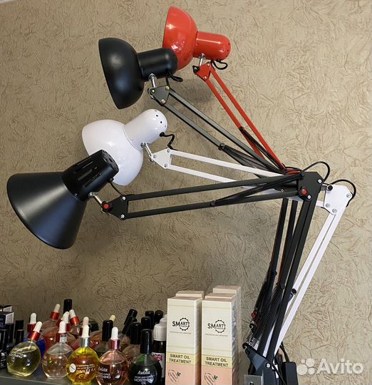 Новая лампа на струбцине в коробке