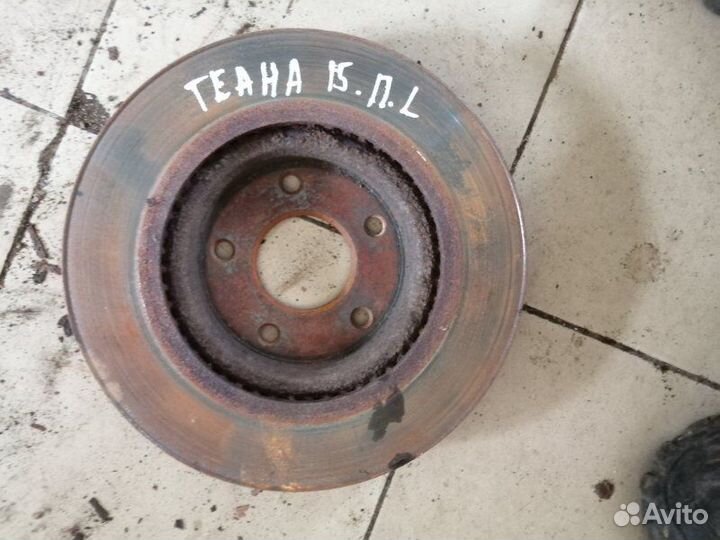 Тормозной диск Nissan Teana J32 VQ25DE 2012