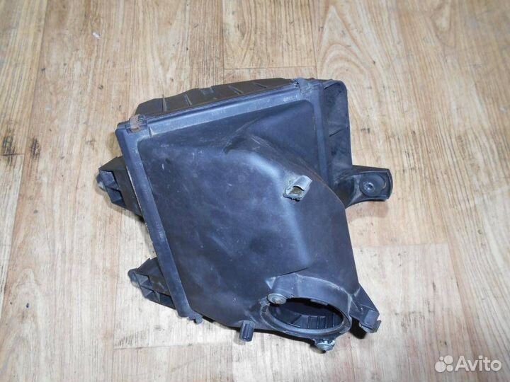 Корпус воздушного фильтра Audi A6 C5 1997-2004