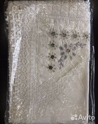 Скатерть нарядная. Новая. Турция
