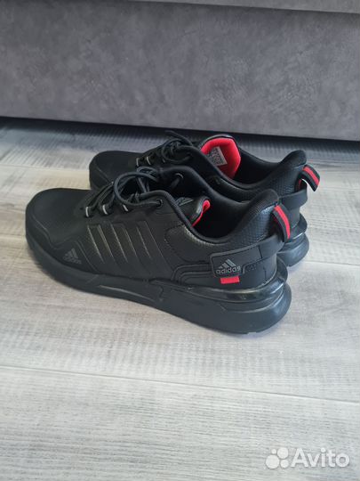 Кроссовки мужские 42 размера