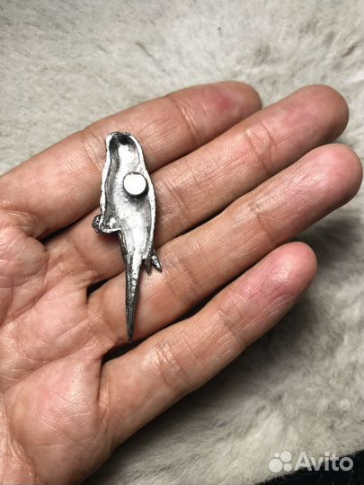 Попугай фигурка металл на магните