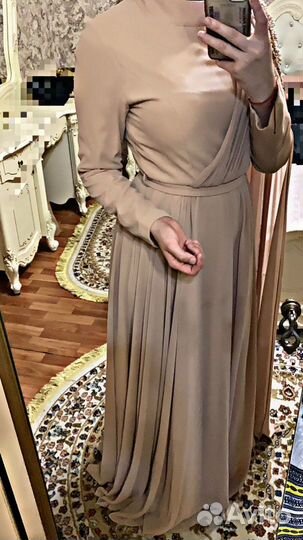 Вечернее платье