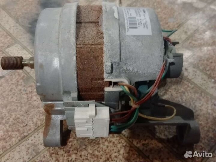 Двигататель стиральной машины