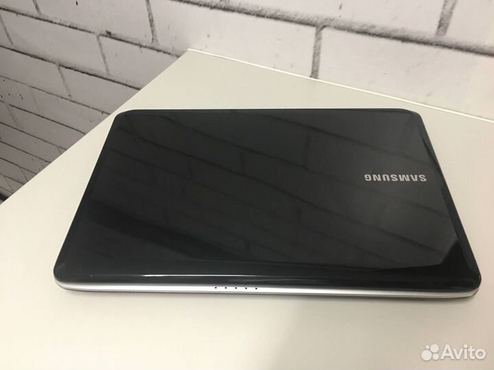 Ноутбук для учёбы Samsung