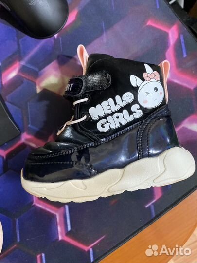 Ботинки зимние для девочки 25р