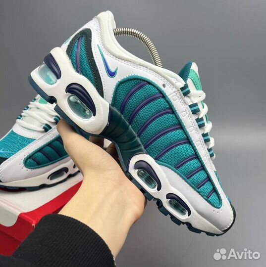 Голубые Nike Air Max Tailwind 4