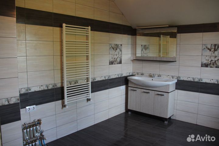 Плиточник - опытный мастер