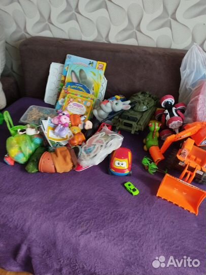 Игрушки для мальчика пакетом