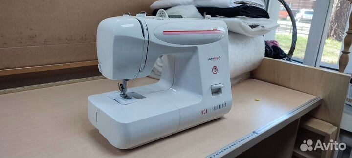 Швейная машина astralux
