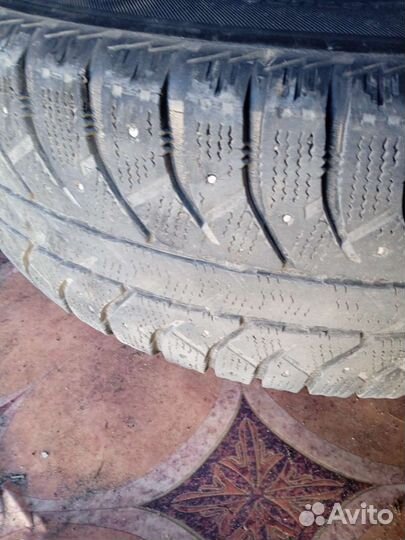 Bridgestone Ice Cruiser 5000 235/65 R17 108T
