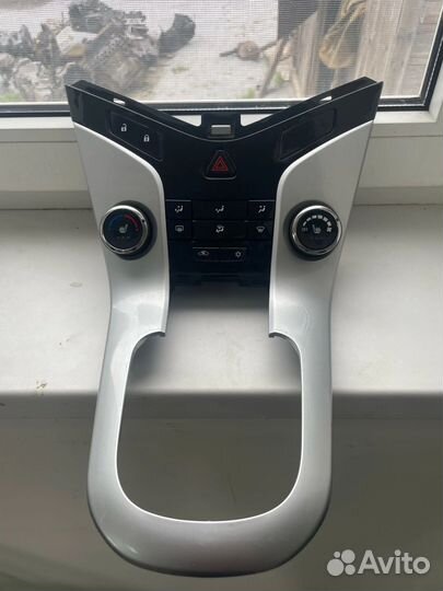 Центральная консоль chevrolet cruze