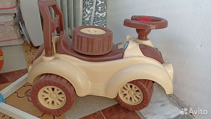 Машинка-каталка