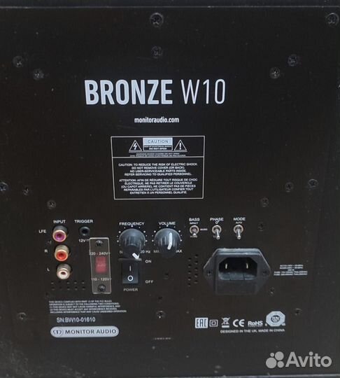 Сабвуфер Monitor Audio Bronze W10