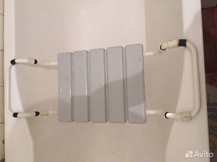 Сиденье в ванну