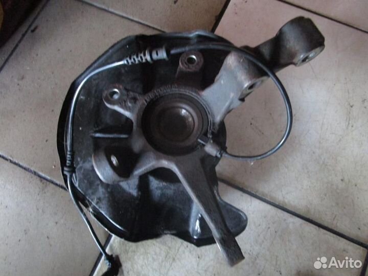 Кулак поворотный передний левый w169 A-class