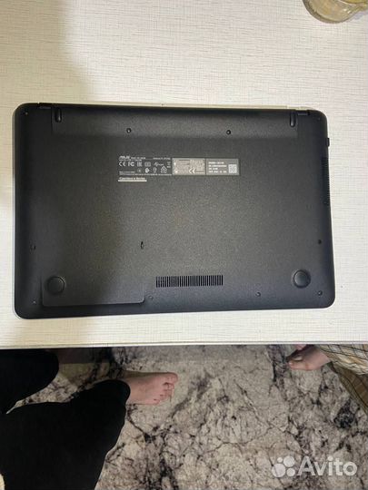 Ноутбук asus
