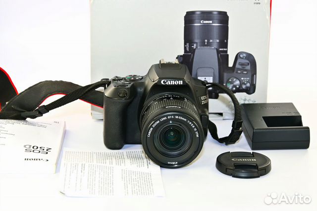 Canon EOS 250D 24.0MP Kit Canon 18-55 IS STM