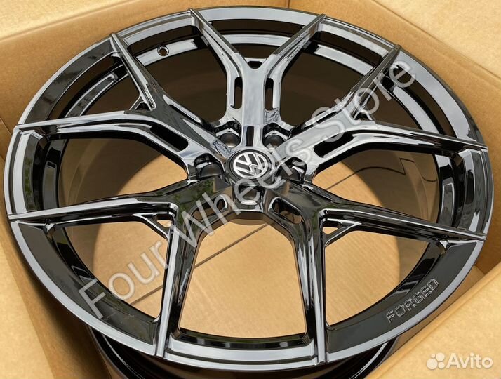 Кованые Диски на Фольксваген Туарег с 2018 г. R21 наличие