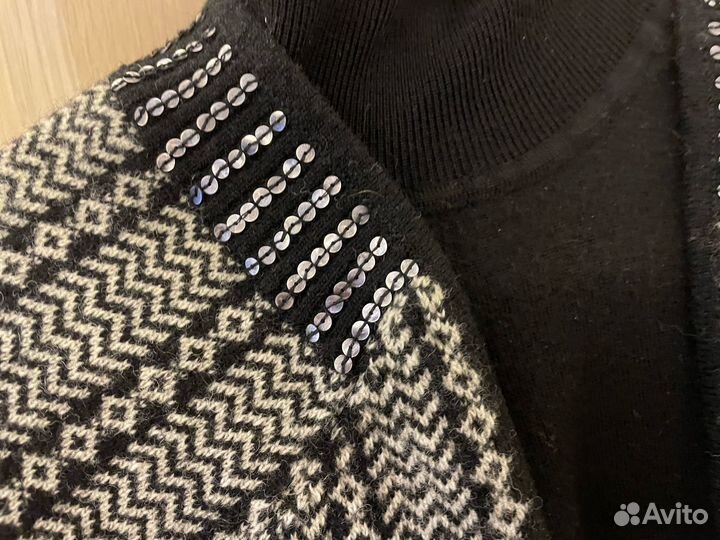 Жилетка женская / размер XS / шерсть