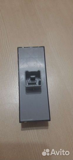 Блок управления стеклоподъемниками на Skoda