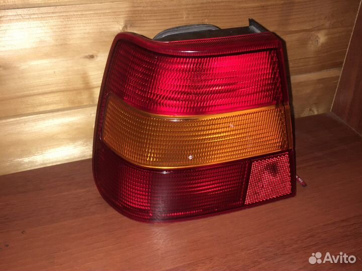 Фонарь задний левый Volvo 960