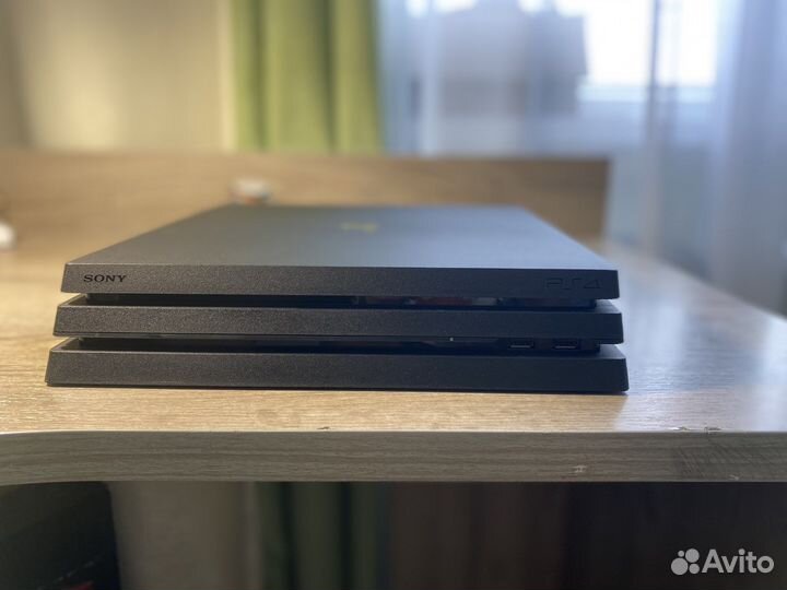 Sony PS4 pro 1tb