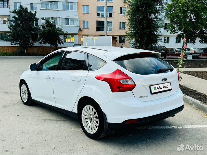 Ford Focus 1.6 AMT, 2014, 186 500 км