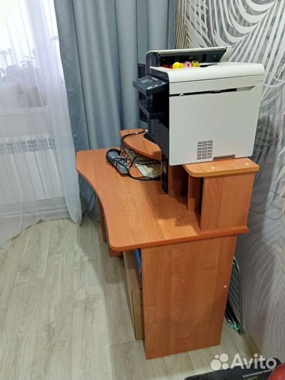 Компьютерный стол