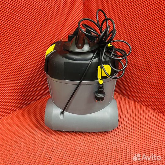 Моющий пылесос karcher