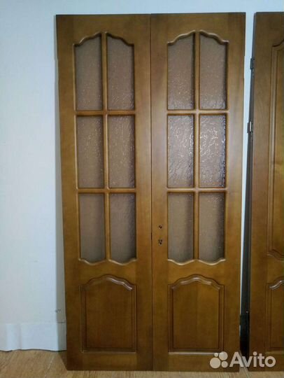Двери межкомнатные деревянные новые