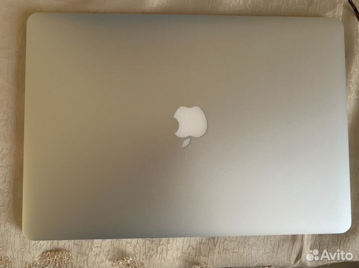 Apple MacBook Pro 15 Retina ssd512 в топовой компл