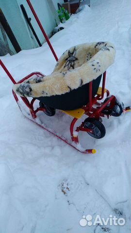 Детские санки с колёсами Nika + меховое сиденье