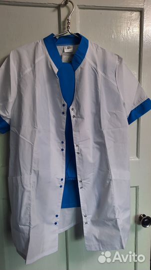 Медицинский костюм женский 54 размер